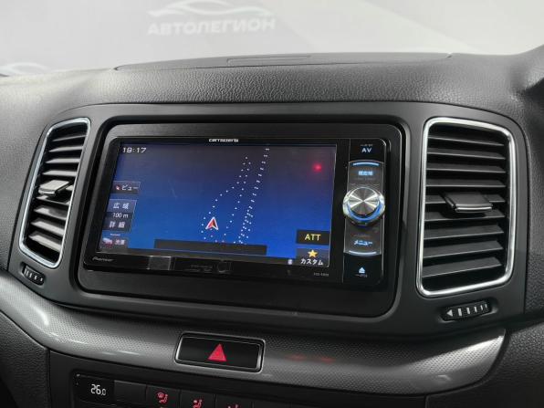 Volkswagen Sharan II с пробегом 2013 года, цена 1 330 000 рублей, 150000 км, минивэн, Автокод Объявления
