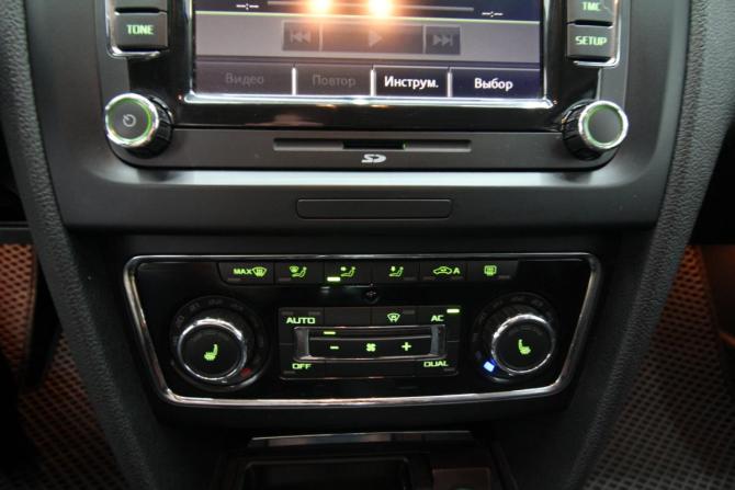 Skoda Superb II с пробегом 2012 года, цена 1 100 000 рублей, 225000 км, лифтбек, Автокод Объявления