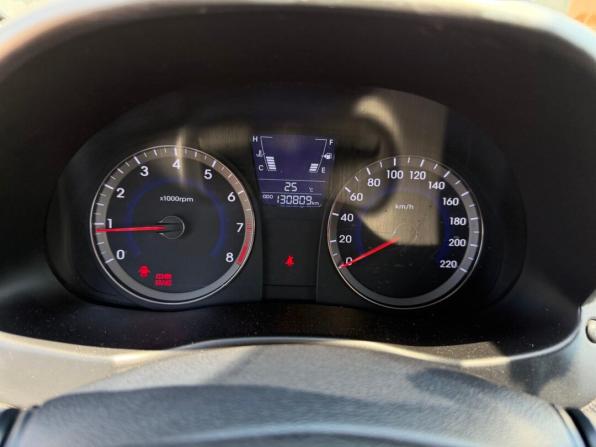 Hyundai Solaris I с пробегом 2013 года, цена 770 000 рублей, 130809 км, седан, Автокод Объявления