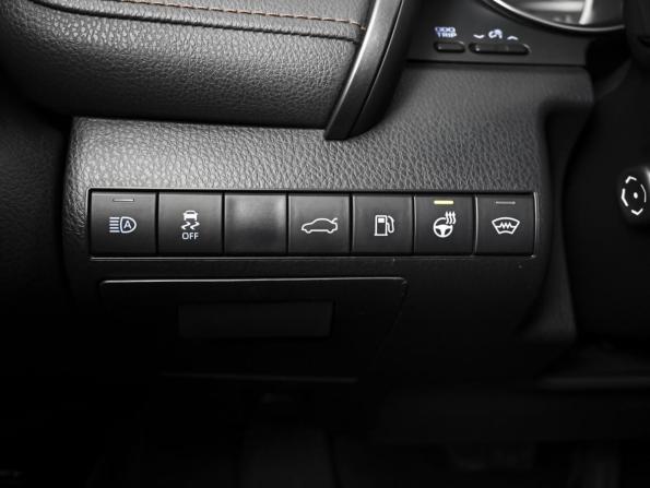 Toyota Camry VIII (XV70) с пробегом 2018 года, цена 2 969 000 рублей, 119827 км, седан, Автокод Объявления