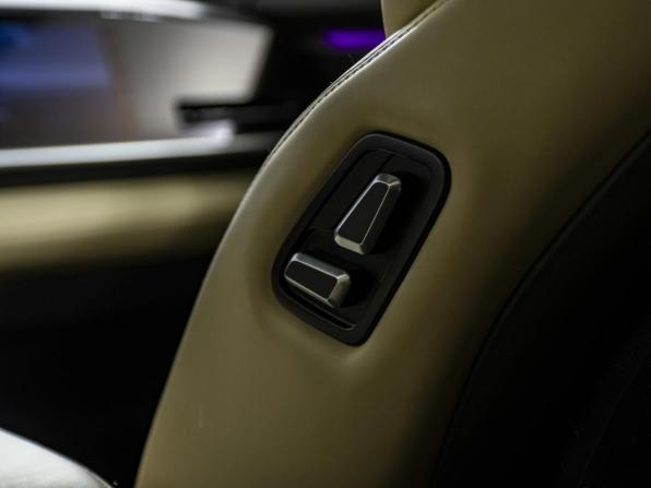 Geely Monjaro I Рестайлинг с пробегом 2024 года, цена 3 848 000 рублей, 18300 км, внедорожник, Автокод Объявления