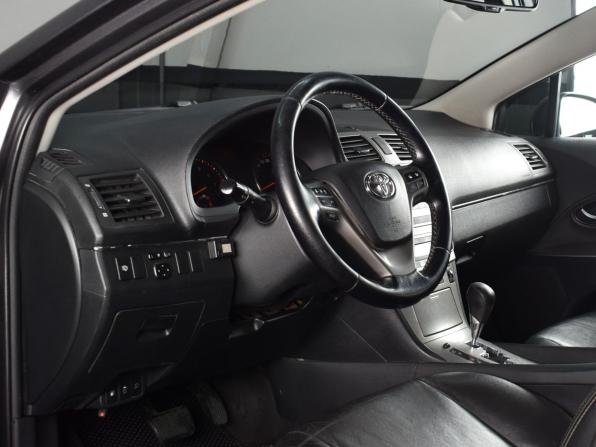 Toyota Avensis III с пробегом 2011 года, цена 924 995 рублей, 396856 км, седан, Автокод Объявления