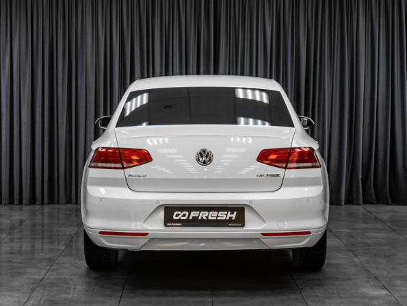 Volkswagen Passat B8 с пробегом 2016 года, цена 1 605 000 рублей, 221374 км, седан, Автокод Объявления