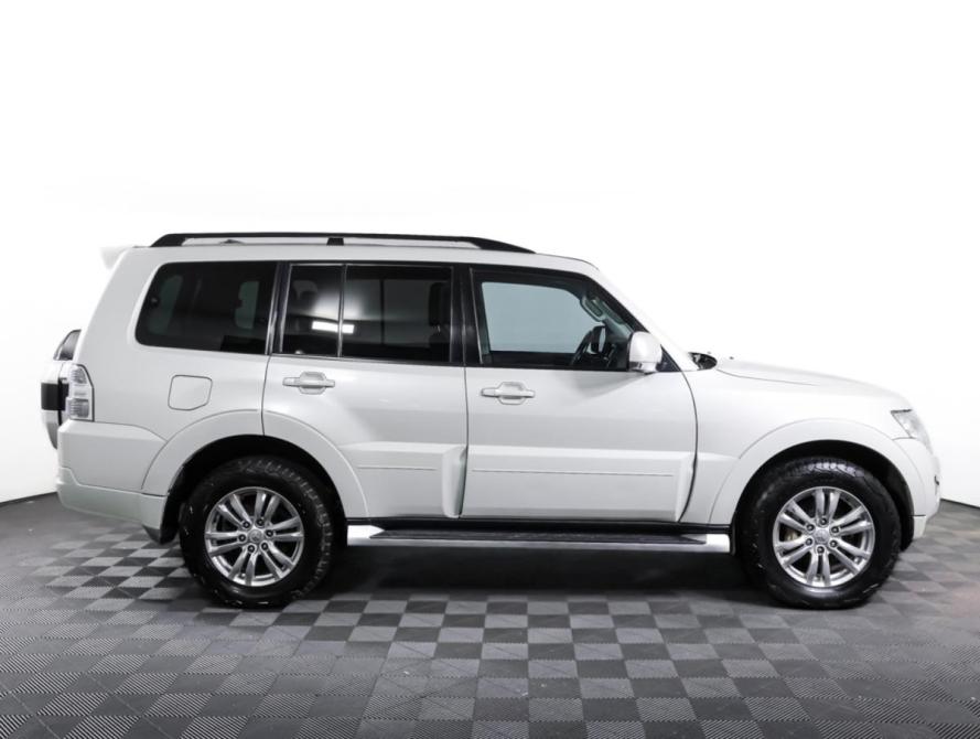 Mitsubishi Pajero IV Рестайлинг 2 Москва  - изображение 4