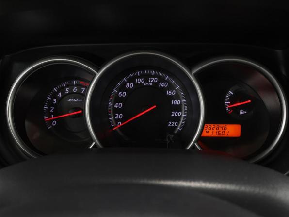 Nissan Tiida I Рестайлинг с пробегом 2011 года, цена 698 000 рублей, 382000 км, седан, Автокод Объявления