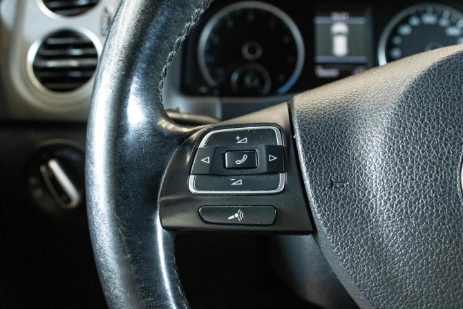 Volkswagen Tiguan I Рестайлинг с пробегом 2012 года, цена 1 419 000 рублей, 184099 км, внедорожник, Автокод Объявления