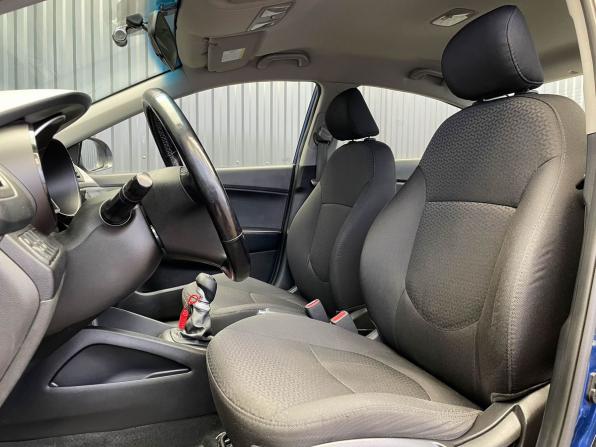 Kia Rio III Рестайлинг с пробегом 2015 года, цена 747 000 рублей, 110224 км, седан, Автокод Объявления