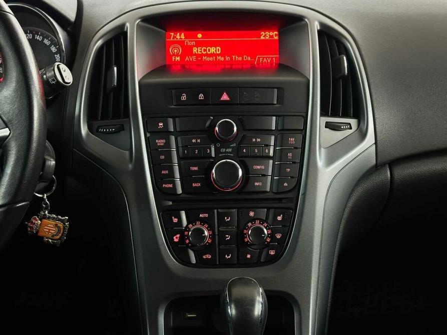 Opel Astra J Рестайлинг Москва  - изображение 7