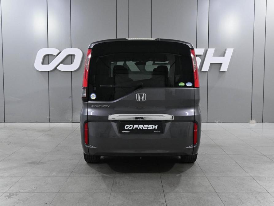 Honda Stepwgn V Рестайлинг Ростов-на-Дону  - изображение 4