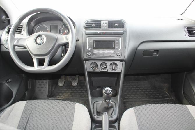 Volkswagen Polo V Рестайлинг с пробегом 2018 года, цена 865 000 рублей, 120000 км, седан, Автокод Объявления