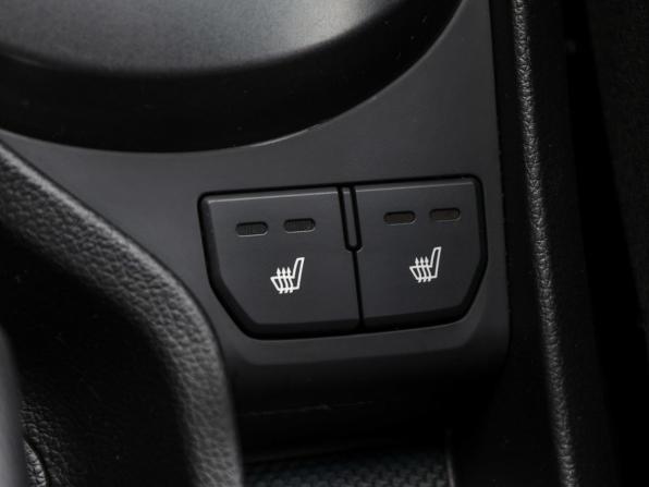 Kia Rio III Рестайлинг с пробегом 2015 года, цена 979 000 рублей, 114732 км, хэтчбек, Автокод Объявления