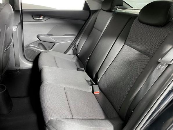 Hyundai Solaris II с пробегом 2017 года, цена 1 419 000 рублей, 120504 км, седан, Автокод Объявления