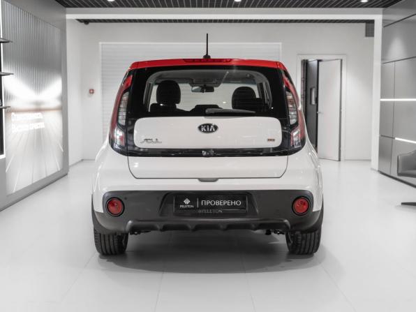 Kia Soul II Рестайлинг с пробегом 2017 года, цена 1 470 000 рублей, 160983 км, хэтчбек, Автокод Объявления