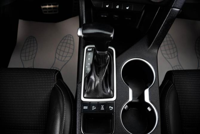 Kia Sportage IV Рестайлинг с пробегом 2019 года, цена 2 259 000 рублей, 170000 км, внедорожник, Автокод Объявления