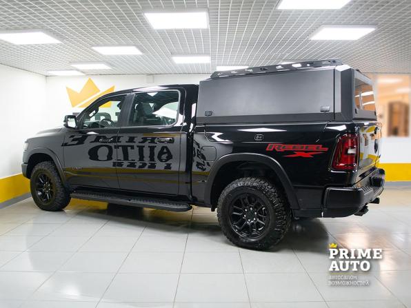 Ram 1500 V Рестайлинг с пробегом 2025 года, цена 9 799 000 рублей, 32 км, offers.body_type.unknown, Автокод Объявления