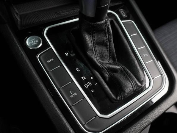 Volkswagen Passat B8 Рестайлинг с пробегом 2020 года, цена 2 354 000 рублей, 112249 км, универсал, Автокод Объявления