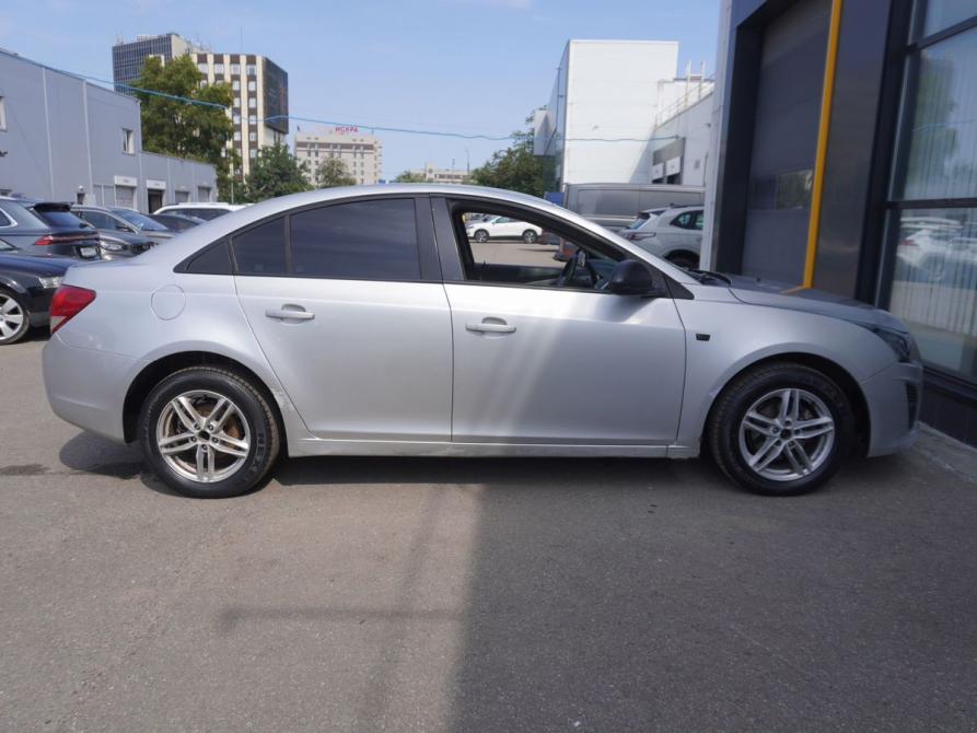 Chevrolet Cruze I Рестайлинг Москва  - изображение 4
