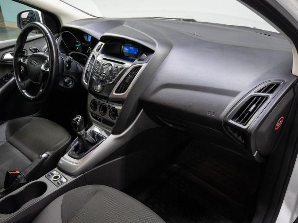 Ford Focus III с пробегом 2012 года, цена 599 000 рублей, 246358 км, хэтчбек, Автокод Объявления