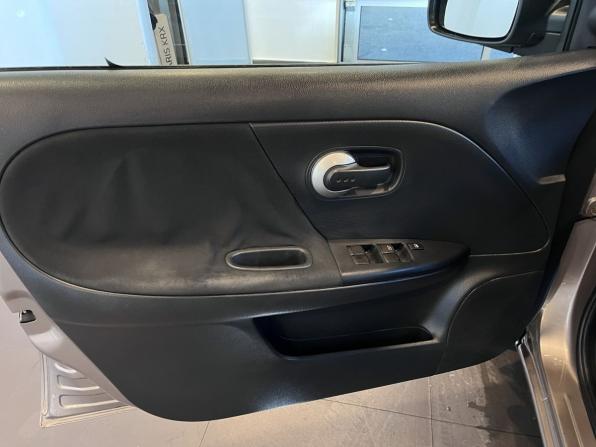 Nissan Note I Рестайлинг с пробегом 2011 года, цена 537 000 рублей, 261223 км, хэтчбек, Автокод Объявления