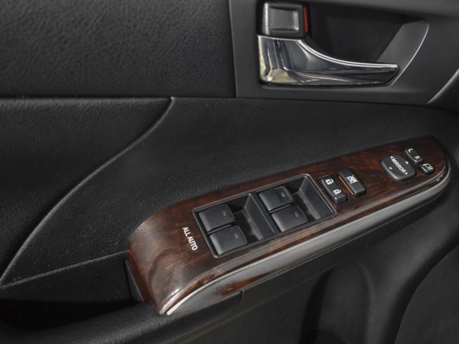 Toyota Camry VII (XV50) Рестайлинг 2 Санкт-Петербург  - изображение 12
