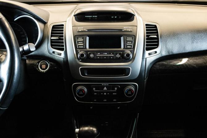 Kia Sorento II Рестайлинг с пробегом 2019 года, цена 2 132 000 рублей, 54212 км, внедорожник, Автокод Объявления