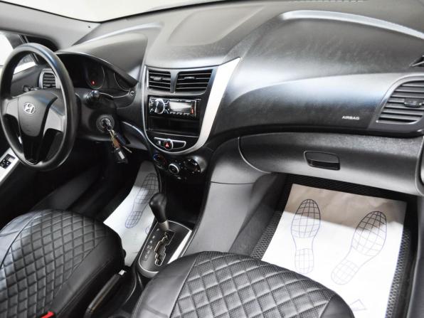 Hyundai Solaris I с пробегом 2014 года, цена 703 000 рублей, 159300 км, седан, Автокод Объявления