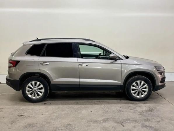 Skoda Karoq I с пробегом 2021 года, цена 2 117 000 рублей, 110000 км, внедорожник, Автокод Объявления