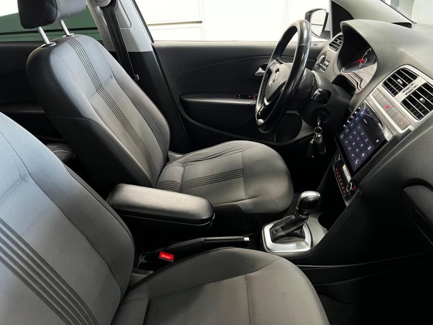 Volkswagen Polo V Рестайлинг Казань  - изображение 14