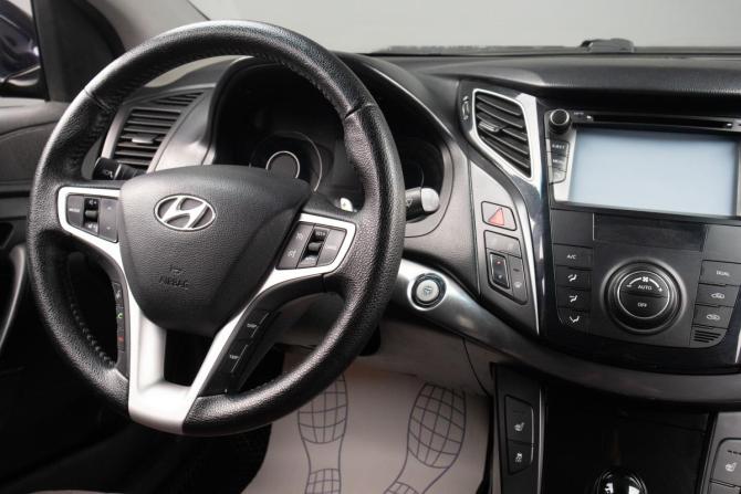 Hyundai i40 I с пробегом 2013 года, цена 999 000 рублей, 119697 км, седан, Автокод Объявления