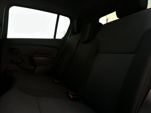 Renault Sandero II с пробегом 2016 года, цена 950 000 рублей, 138000 км, хэтчбек, Автокод Объявления
