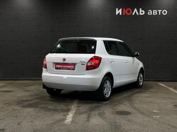 Skoda Fabia II Рестайлинг с пробегом 2011 года, цена 530 000 рублей, 232524 км, хэтчбек, Автокод Объявления