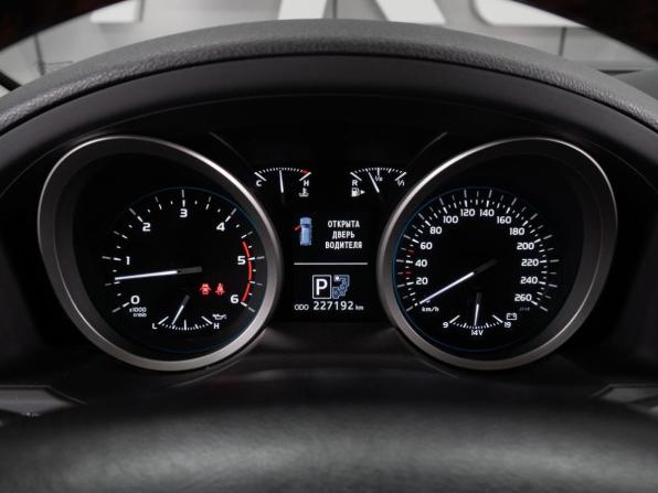 Toyota Land Cruiser 200 Series Рестайлинг 1 с пробегом 2012 года, цена 3 600 000 рублей, 227192 км, внедорожник, Автокод Объявления