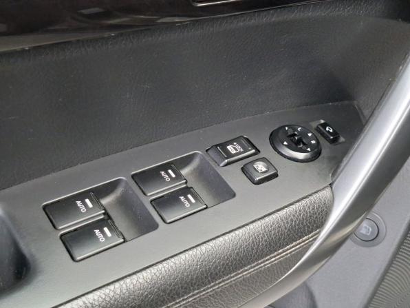 Kia Sorento II Рестайлинг с пробегом 2012 года, цена 1 500 000 рублей, 235971 км, внедорожник, Автокод Объявления