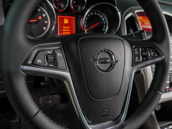 Opel Astra J с пробегом 2011 года, цена 799 000 рублей, 150596 км, хэтчбек, Автокод Объявления