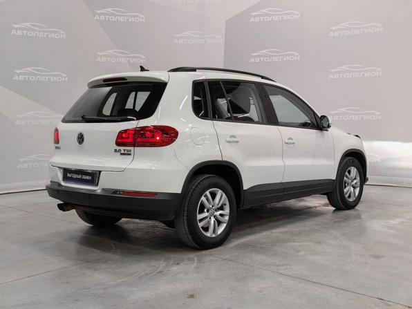 Volkswagen Tiguan I Рестайлинг с пробегом 2015 года, цена 1 570 000 рублей, 220760 км, внедорожник, Автокод Объявления