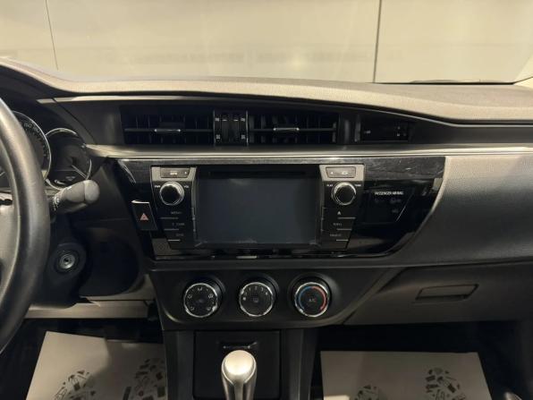 Toyota Corolla XI (E160 E170 E180) с пробегом 2013 года, цена 1 374 000 рублей, 83000 км, седан, Автокод Объявления