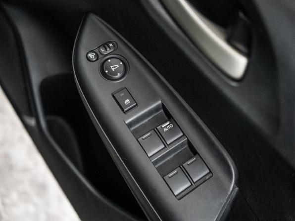 Honda Fit III Рестайлинг с пробегом 2018 года, цена 1 325 000 рублей, 46651 км, хэтчбек, Автокод Объявления
