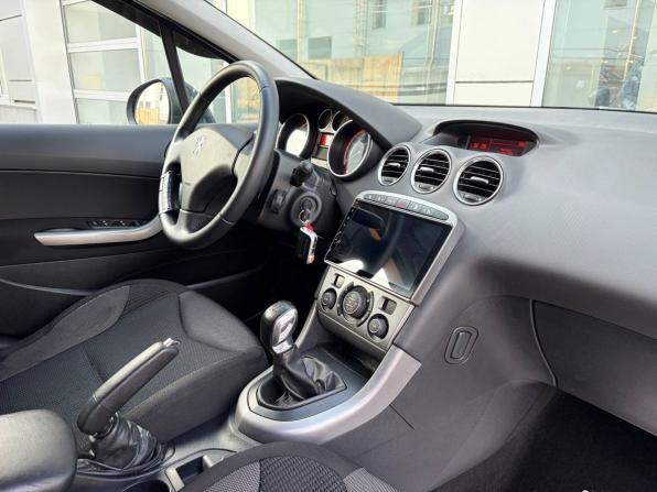 Peugeot 308 I с пробегом 2011 года, цена 395 000 рублей, 207000 км, хэтчбек, Автокод Объявления