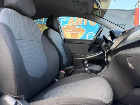 Hyundai Solaris I с пробегом 2011 года, цена 650 000 рублей, 153000 км, седан, Автокод Объявления