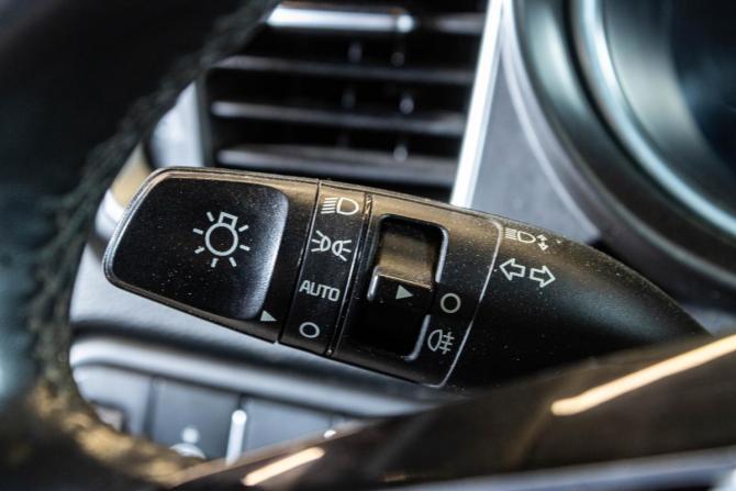 Kia Ceed III с пробегом 2019 года, цена 1 349 000 рублей, 161346 км, хэтчбек, Автокод Объявления