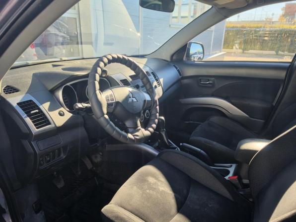 Mitsubishi Outlander II с пробегом 2008 года, цена 695 000 рублей, 267835 км, внедорожник, Автокод Объявления
