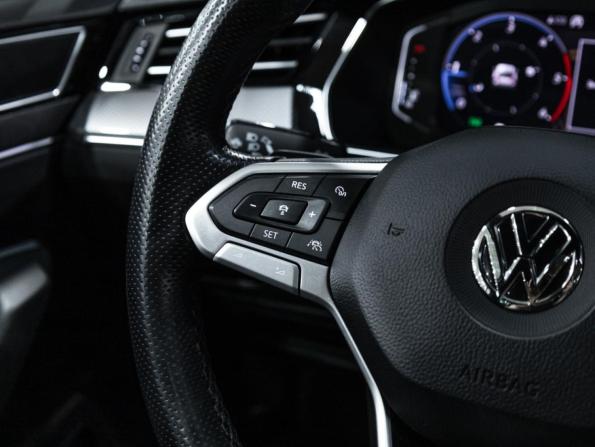 Volkswagen Passat B8 Рестайлинг с пробегом 2019 года, цена 4 039 700 рублей, 92409 км, универсал, Автокод Объявления