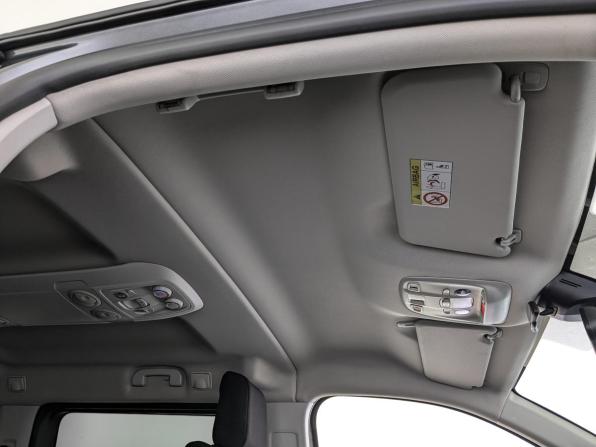 Peugeot Traveller I с пробегом 2021 года, цена 2 999 000 рублей, 97927 км, минивэн, Автокод Объявления