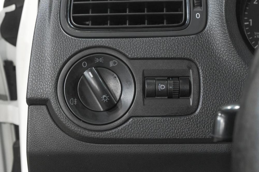 Volkswagen Polo V Рестайлинг Новокузнецк  - изображение 19