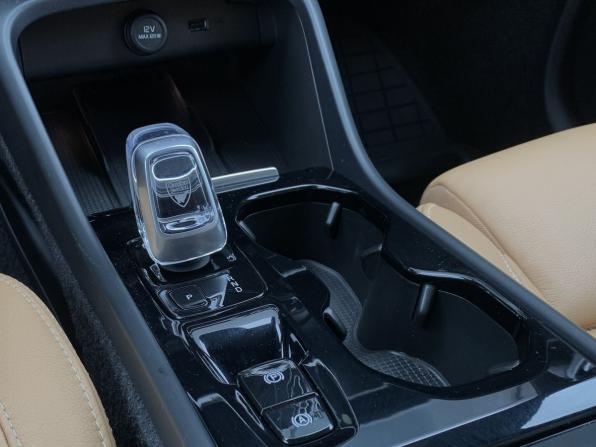 Volvo XC40 I с пробегом 2021 года, цена 3 850 000 рублей, 39625 км, внедорожник, Автокод Объявления