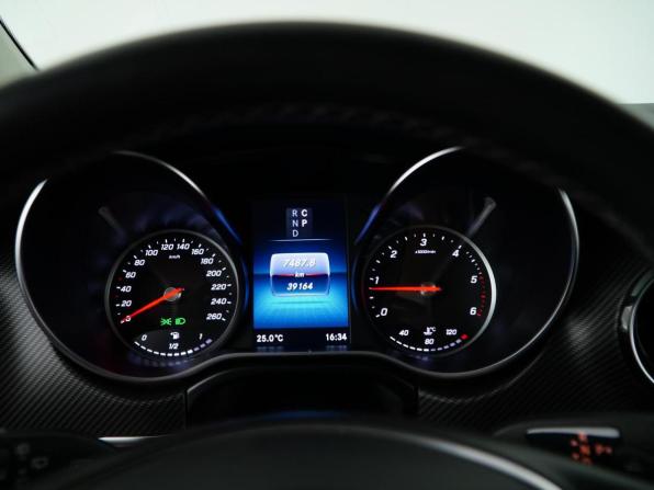 Mercedes-Benz V-Класс III (W447) Рестайлинг с пробегом 2021 года, цена 8 999 077 рублей, 39163 км, минивэн, Автокод Объявления