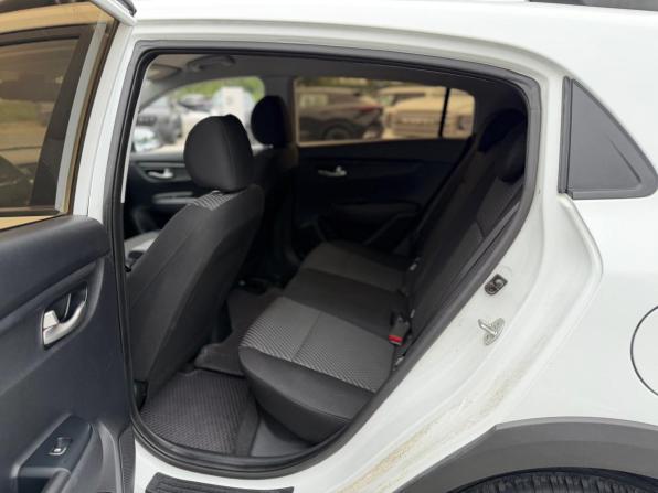Kia Rio IV с пробегом 2019 года, цена 1 650 000 рублей, 95490 км, хэтчбек, Автокод Объявления