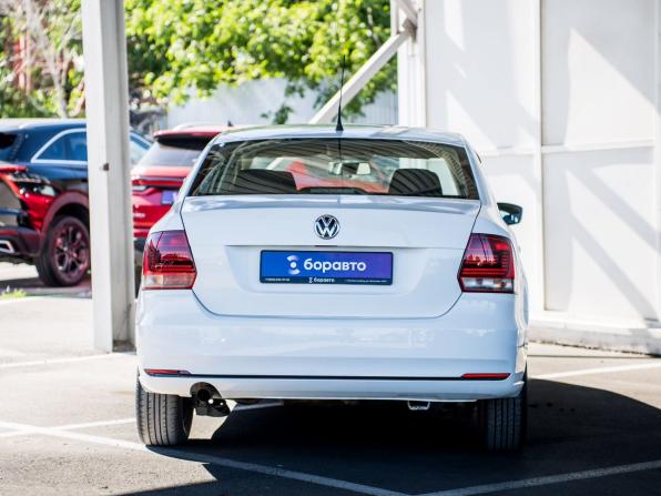 Volkswagen Polo V Рестайлинг с пробегом 2016 года, цена 650 000 рублей, 203023 км, седан, Автокод Объявления