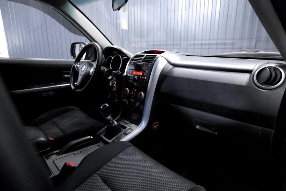 Suzuki Grand Vitara I Рестайлинг Тюмень  - изображение 17