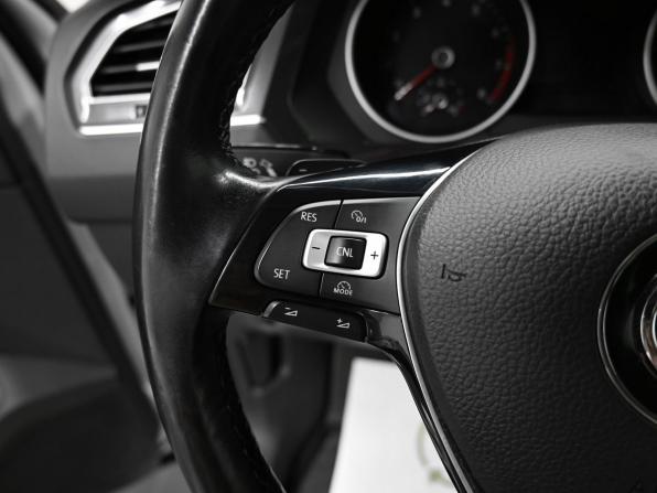 Volkswagen Tiguan II с пробегом 2017 года, цена 1 950 000 рублей, 171254 км, внедорожник, Автокод Объявления